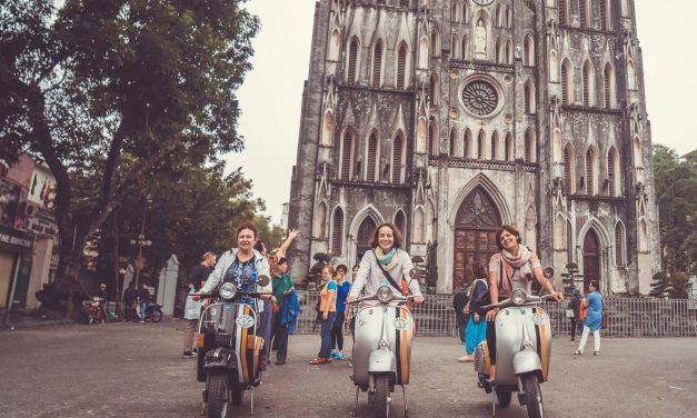 Testé par Les Voyageuses : Visite de Hanoi en Vespa vintage